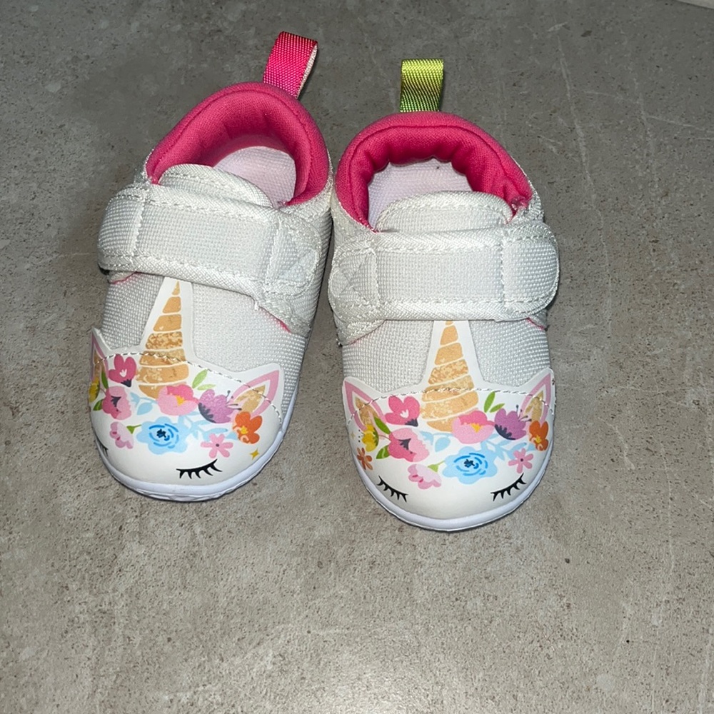 Size 5 baby girl shoes NEW